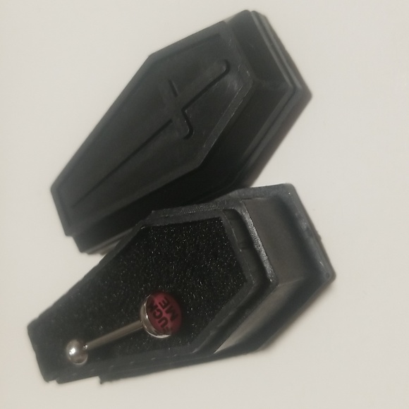 Treak or treat coffin box - Picture 1 of 2